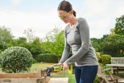 Ryobi R18MT-0 ONE+ 18V Li-Ion Accu Multitool Body Incl. Accessoires - 5133002466 9 Ryobi R18MT-0 ONE+ 18V Li-Ion Accu Multitool Body Incl. Accessoires - 5133002466 -Tool Verkoop 13f49471735e5d81a0ba2ee60f65d1d9