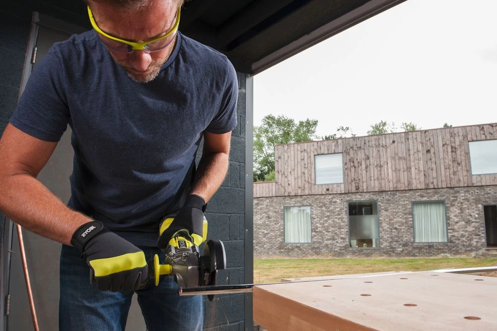 Ryobi R18AG7-0 ONE+ 18V Li-Ion Accu Haakse Slijper Body - 125mm - Koolborstelloos - 5133002852 5 Ryobi R18AG7-0 ONE+ 18V Li-Ion Accu Haakse Slijper Body - 125mm - Koolborstelloos - 5133002852 - Afbeelding 3