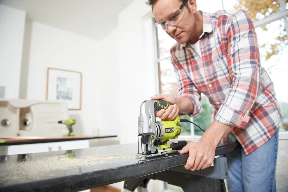 Ryobi RJS1050-K Decoupeerzaag In Koffer - 680W - D-greep - Variabel - 5133002219 4 Ryobi RJS1050-K Decoupeerzaag In Koffer - 680W - D-greep - Variabel - 5133002219 - Afbeelding 2