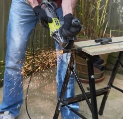 Ryobi RAG800-125S Haakse Slijper In Tas - 800W - 125mm 8 Ryobi RAG800-125S Haakse Slijper In Tas - 800W - 125mm -Tool Verkoop 8a7e5084f138eeb49540315145104758