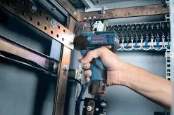 Bosch GDS 12V-115 12V Li-Ion Accu Slagmoersleutel Body - 115Nm - 3/8" - Koolborstelloos - 06019E0101 6 Bosch GDS 12V-115 12V Li-Ion Accu Slagmoersleutel Body - 115Nm - 3/8" - Koolborstelloos - 06019E0101 -Tool Verkoop b01c754d09c604d0c07c8bb712b0cf26